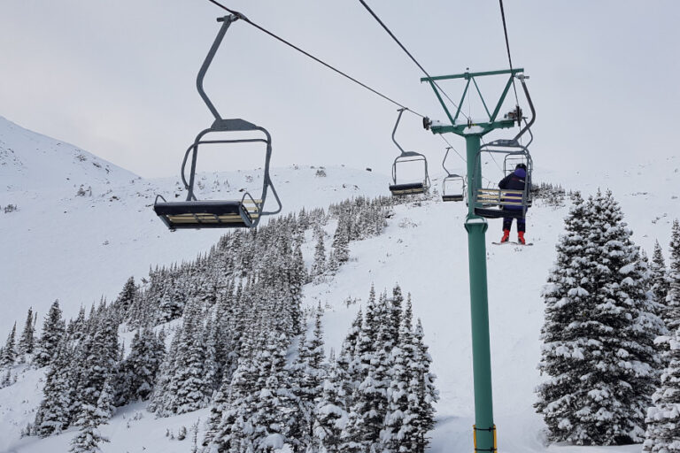 Chairlift in Marmot Basin